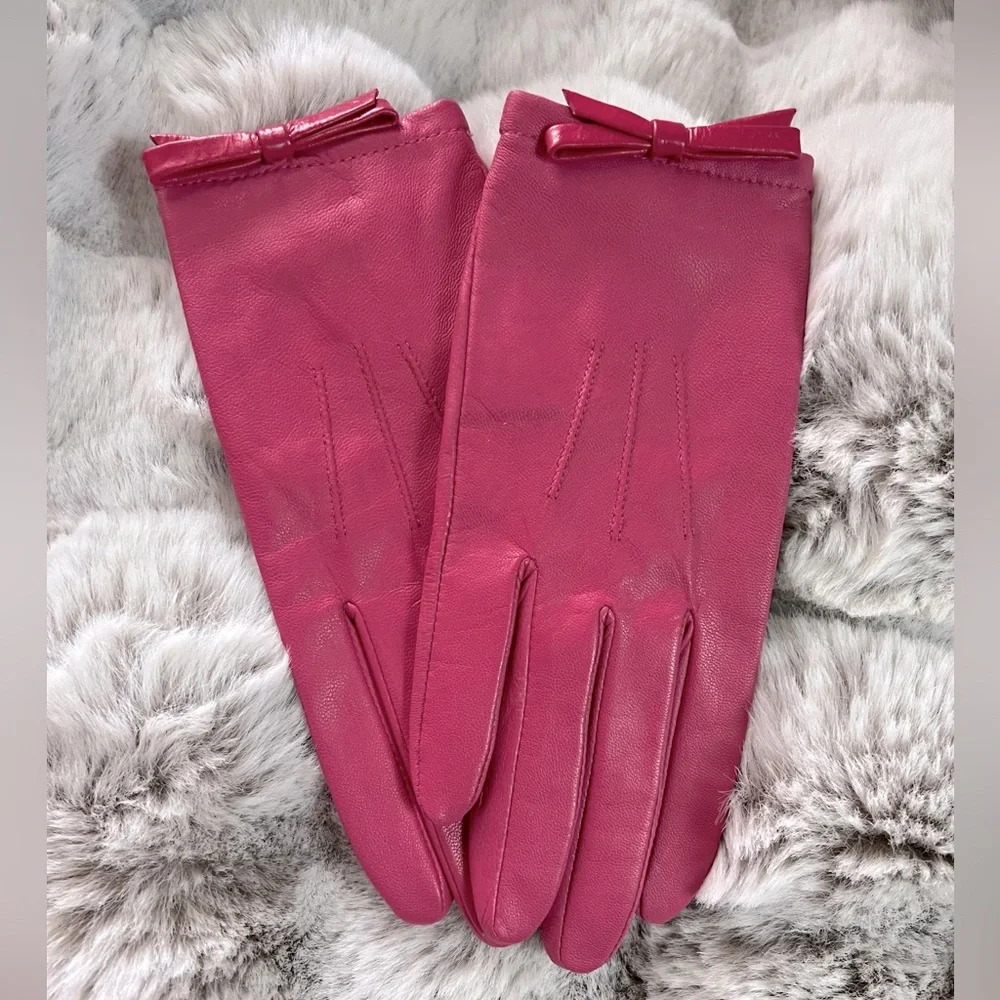 Kate spade pink leather gloves 💖✨